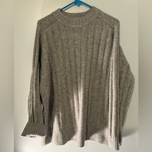 H & M, Women’s gray Size Medium, H&M sweater
